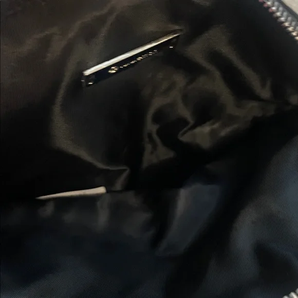 Lululemon Crossbody - Picture 4 of 4